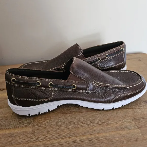 NWOB COLE HAAN Nike Air Sail Men's Brown Leather Slip-On Boat Shoes