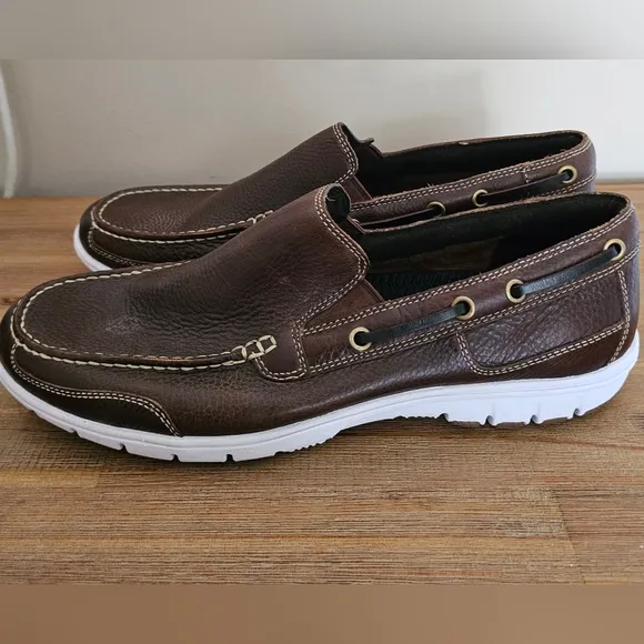 NWOB COLE HAAN Nike Air Sail Men's Brown Leather Slip-On Boat Shoes