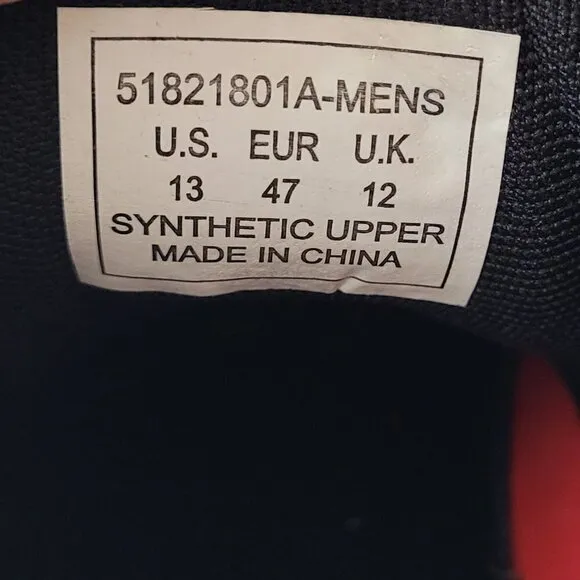 NWOT Levi’s Turner Nappa Comfort Black Lace Up Faux Vegan Leather Sneakers