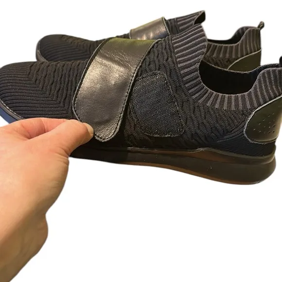 NWOT Men’s Black Propét Travelbound Strap Walking Shoes Sz 12