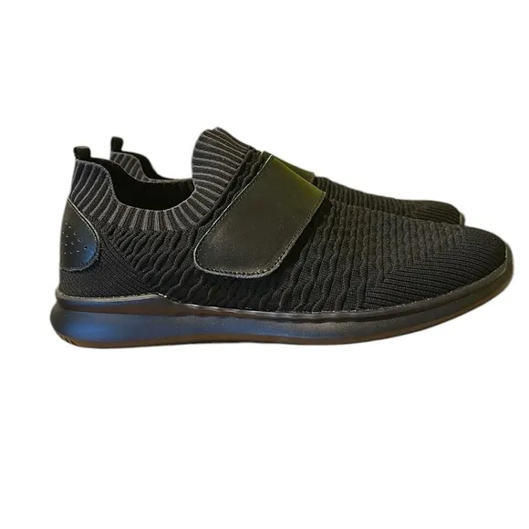 NWOT Men’s Black Propét Travelbound Strap Walking Shoes Sz 12