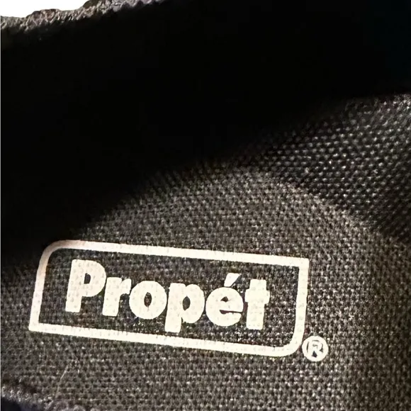 NWOT Men’s Black Propét Travelbound Strap Walking Shoes Sz 12