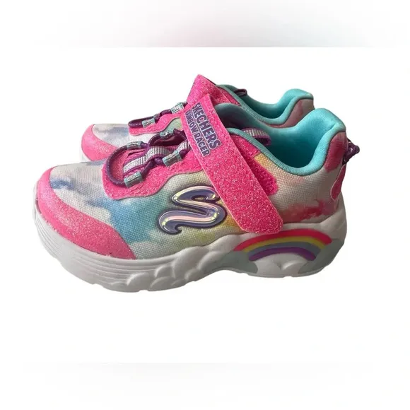 NWOT Skechers Girls Light Up Athletic Shoes in Pink/Multi Colors size 7c