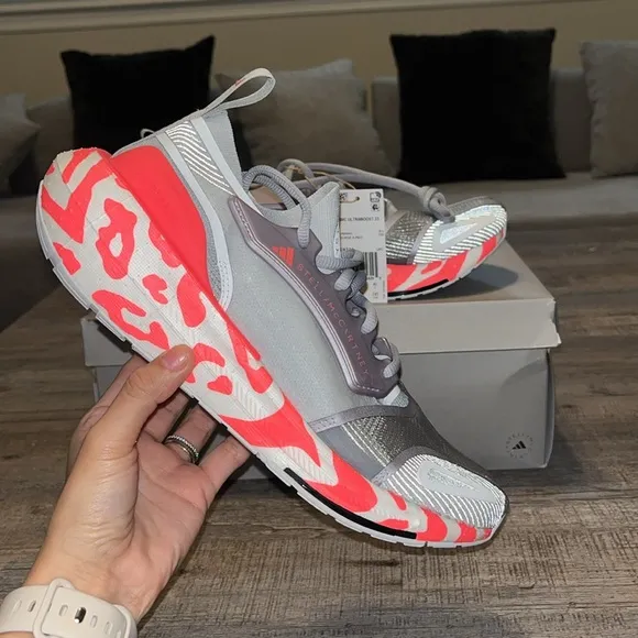 NWT Adidas by Stella McCartney Ultraboost Light Shoes IE8721