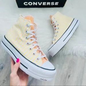 NWT Converse Chuck Taylor All Star Lift Platform Stripes Women’s Shoes