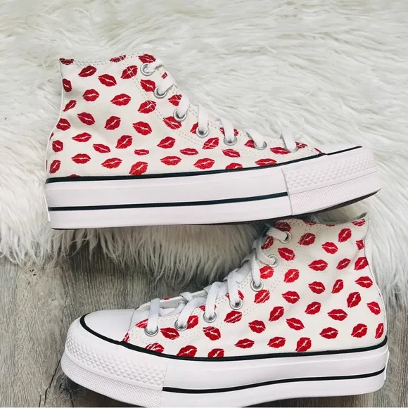 NWT Converse ID Chuck Taylor All Star Women’s Shoes