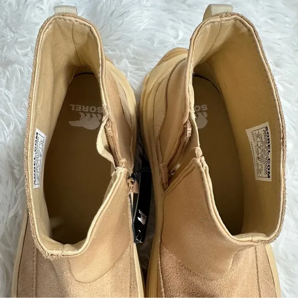 NWT Sorel Books Womens Sz US 10 Kinetic Breakthru Acadia Waterproof Shoe