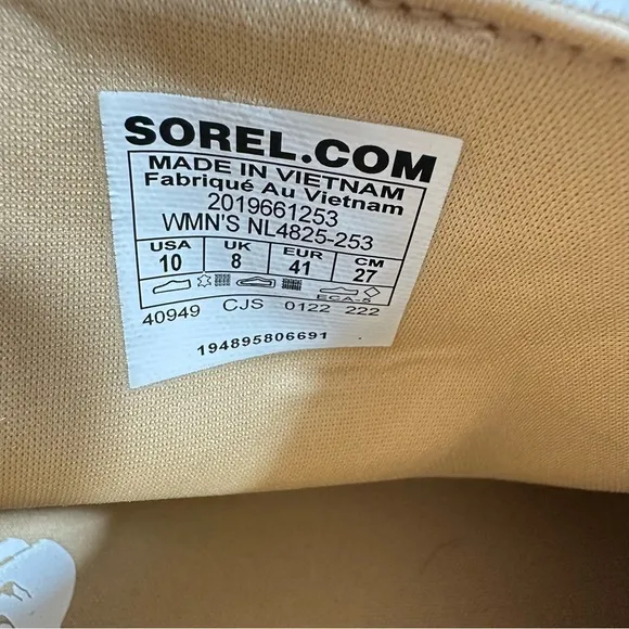 NWT Sorel Books Womens Sz US 10 Kinetic Breakthru Acadia Waterproof Shoe