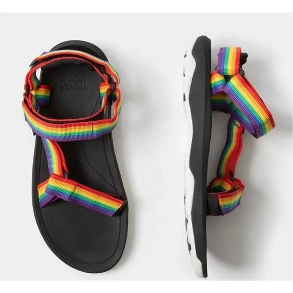NWT Teva Youth Unisex Hurricane XLT2 Outdoor Sandals Multicolor Size 1