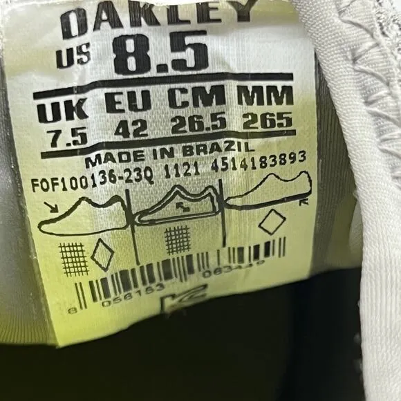 Oakley Dry Os Running Sneakers Men Size 8.5 Gray Mesh Comfort Shoes Lightweight