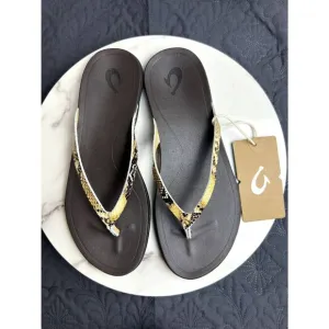 OluKai Women's Ho'opio Leather Sandals Beach Comfort Outdoor SZ 9: NWT Gifting