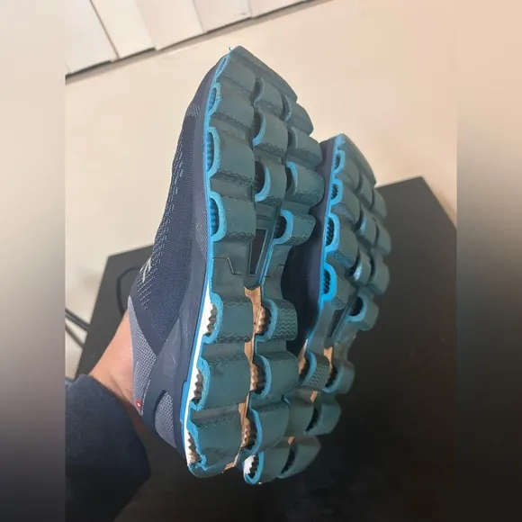 On Cloud Shoes Mens Size 8 Cloudsurfer Running Sneaker Blue Mesh Workout Active