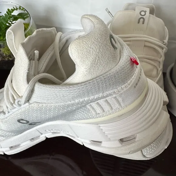 ON CLOUD WOMEN RUNNING size w6