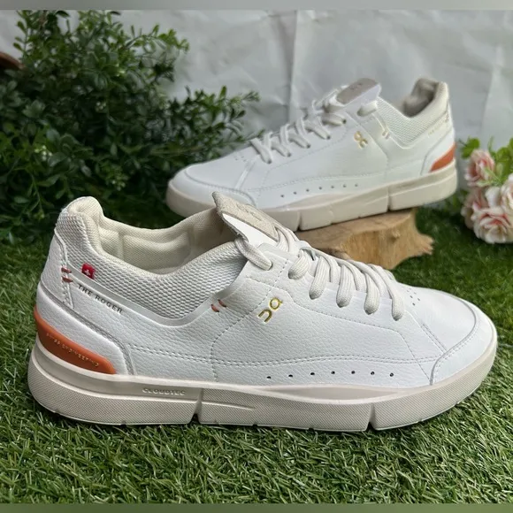 ON W THE ROGER CENTRECOURT size 8.5 new White/ Sienna$229.95