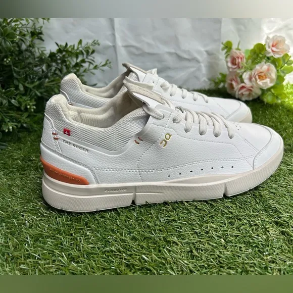 ON W THE ROGER CENTRECOURT size 8.5 new White/ Sienna$229.95