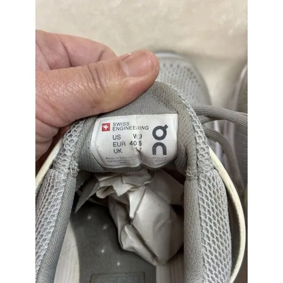 OOM CLOUD Cloudswift Womens Size Gray Running Shoes Sneakers Helion US 9 READ