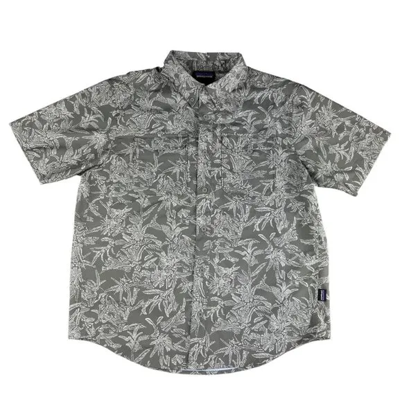 Patagonia Men's Self-Guided Hike Garden Green Hawaiian Shirt Sizes S - M