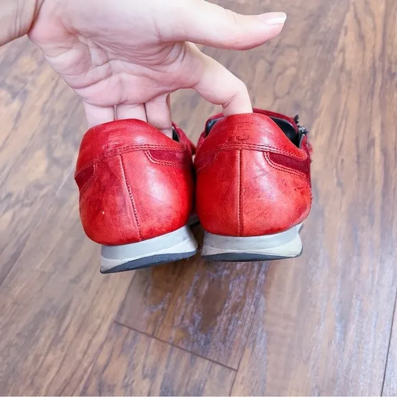 Paul Green • Sandy Sneaker red leather suede Super Soft trainer zip laceup