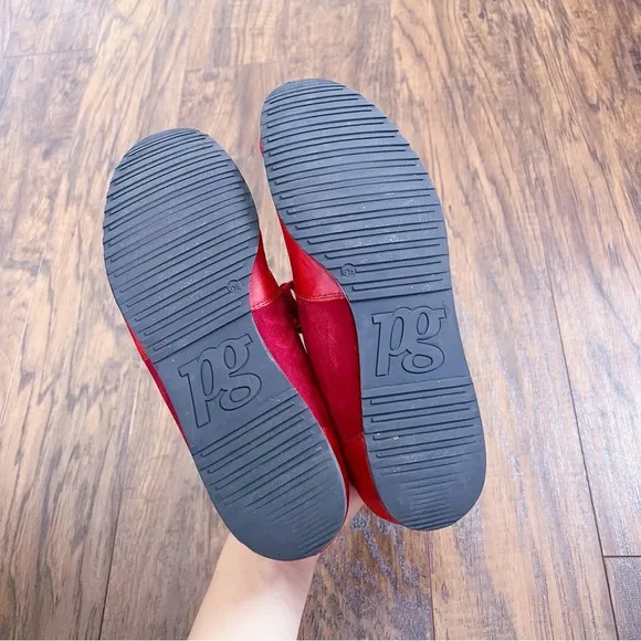 Paul Green • Sandy Sneaker red leather suede Super Soft trainer zip laceup