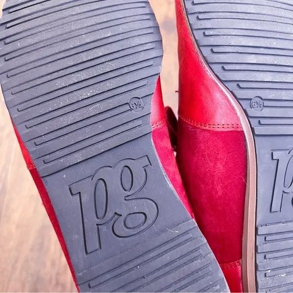 Paul Green • Sandy Sneaker red leather suede Super Soft trainer zip laceup