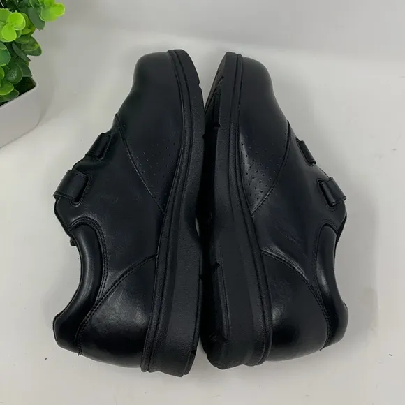 Propet Black Vista Walker Strap Walking Shoes - Size 10.5
