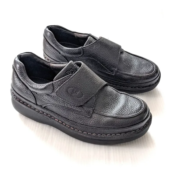 Propet Men's Brown Leather Shoes