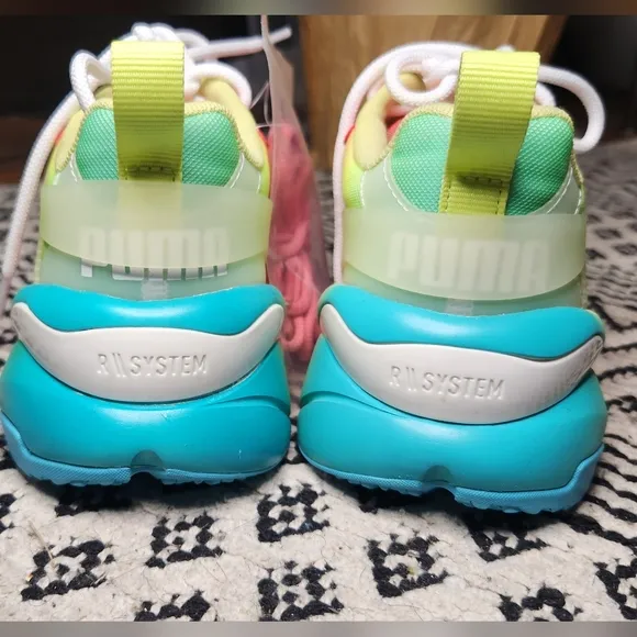Puma tie-dye rise movement tennis shoes