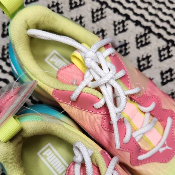 Puma tie-dye rise movement tennis shoes