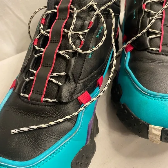 Puma TRAILFOX OVERLAND FRESH Black and Teal Sneakers SIZE 11.5