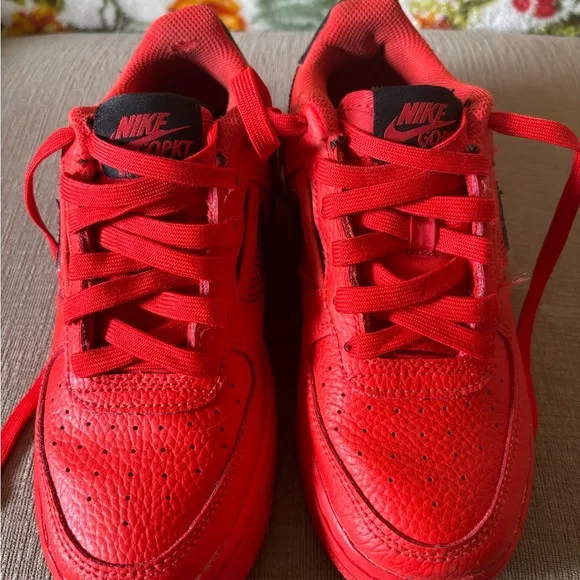 Rare Nike Air Force 1 low Mesh Pocket Habanero Reds size 4Y or 5.5 in woman’s