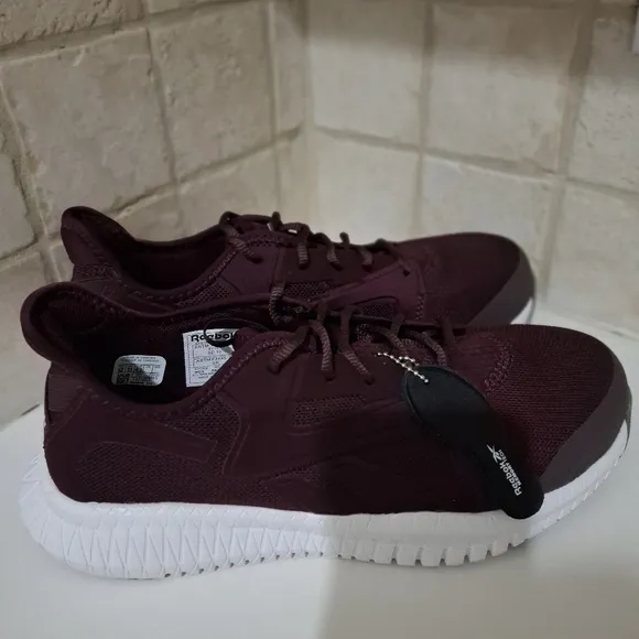 Reebok Burgundy Mesh Athletic Slip Resistance Work Shoes Size 12M