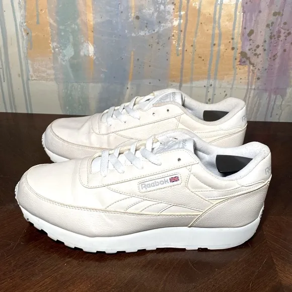 Reebok Classic Renaissance  Athletic Running Shoes Mens size 10.5 Cream