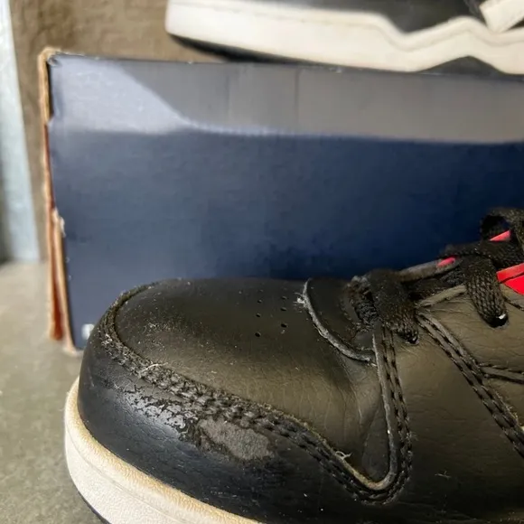 Reebok Mens Black Safety Shoes
