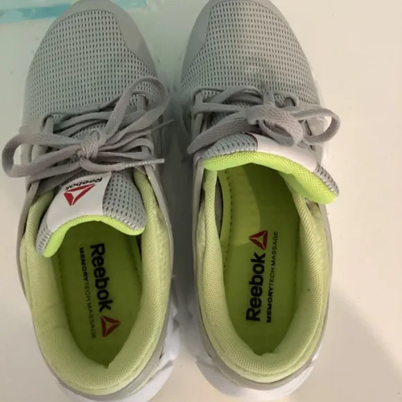 Reebok Mesh Running Sneaker Gray Neon Green Women's Shoes sz 6.5 New