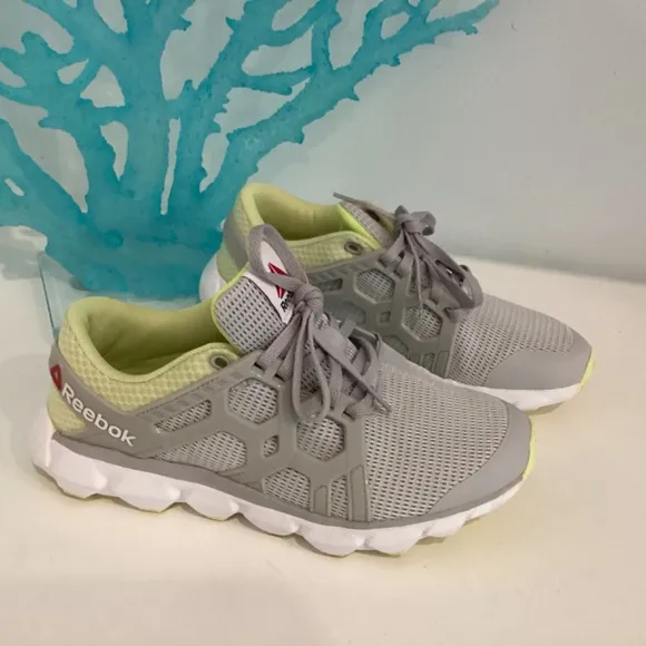 Reebok Mesh Running Sneaker Gray Neon Green Women's Shoes sz 6.5 New