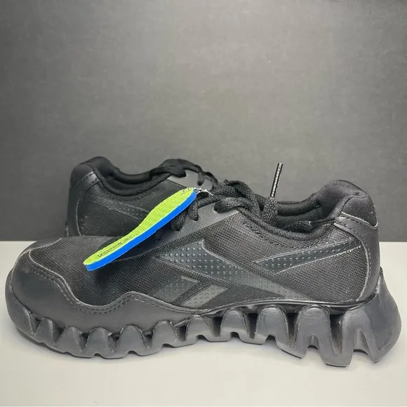 Reebok Zip Pulse Women’s size 6