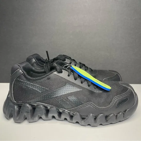 Reebok Zip Pulse Women’s size 6