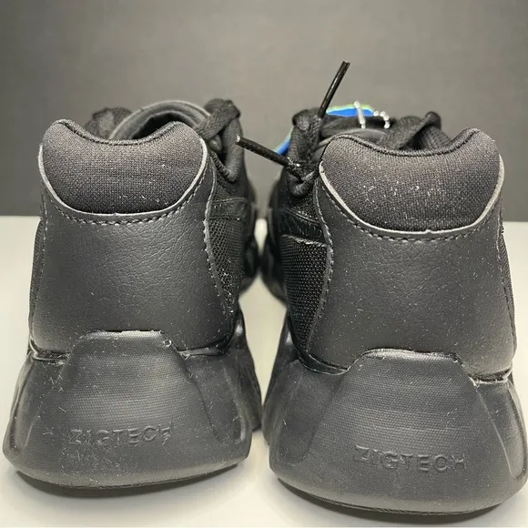 Reebok Zip Pulse Women’s size 6