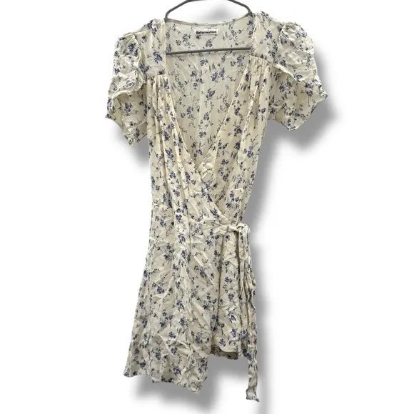 Reformation Ellwood Short Sleeve Wrap Mini Dress in Sinead White Blue Floral M