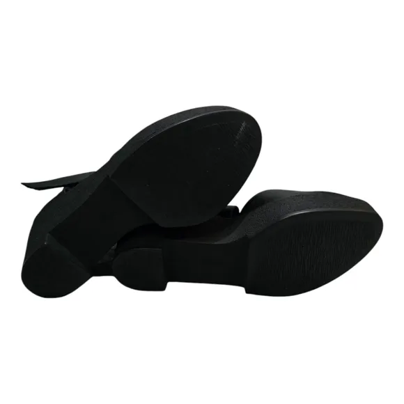 Robert Clergerie Paris Elegant Black Leather Chan Pump Shoes Womans Size 8.5