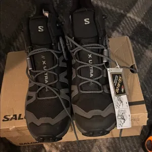Salomon Black and Gray X Ultra 04.