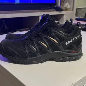 Salomon Men's Black XA Pro 3D waterproof Trail Running Shoes