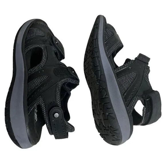 SAS Black Sandals Maverick Leather Mesh Upper Adjustable Straps Womens Size 8.5