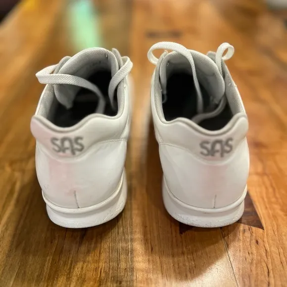 SAS “Free Time” walking shoes size 8M in GUC
