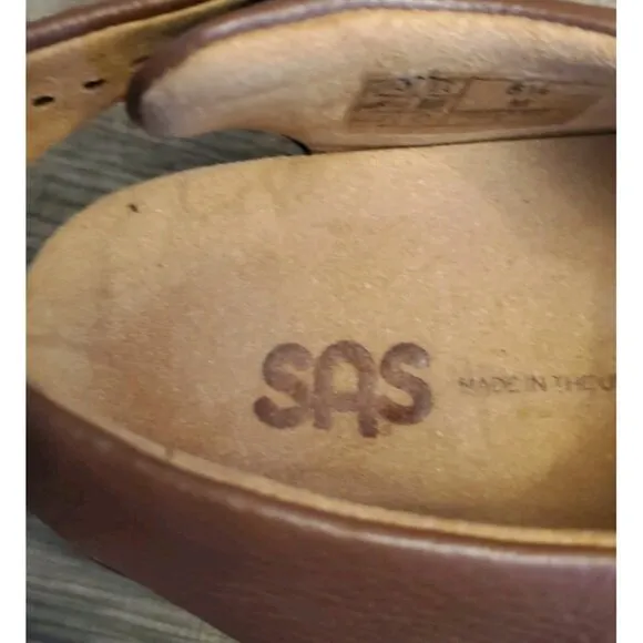 SAS Relaxed Walking Sandals Womens Size 5.5 Brown