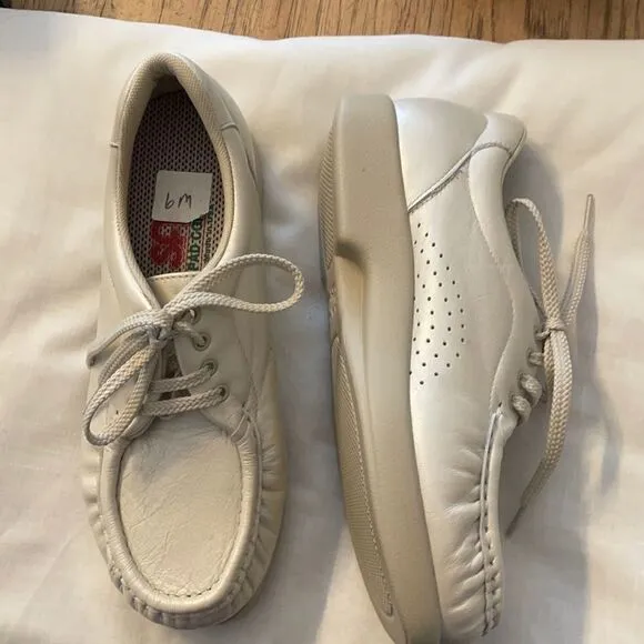 SAS TAKE TIME PEARLY BONE COMFORT SHOES.   NEW
