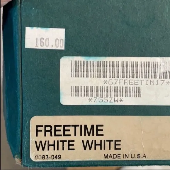 SAS WHITE LEATHER COMFORT SHOES. NEW.