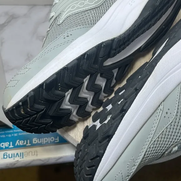 SAUCONY COHESION 14 RUNNING OR WALKING SHOES POWDER BLUE Casual Comfy Athletic