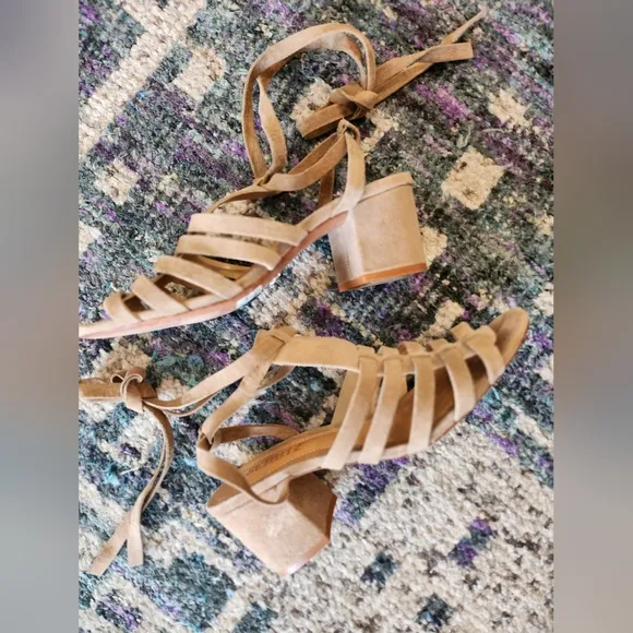 Schutz Tan Suede Lace Up Strappy Block Heel Open Toe Melancy Sandal