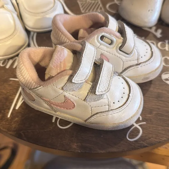 Set of four vintage baby shoes size 4
